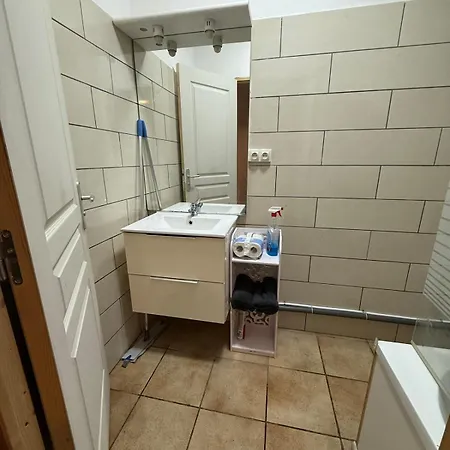 Apartment Flandre 02 *